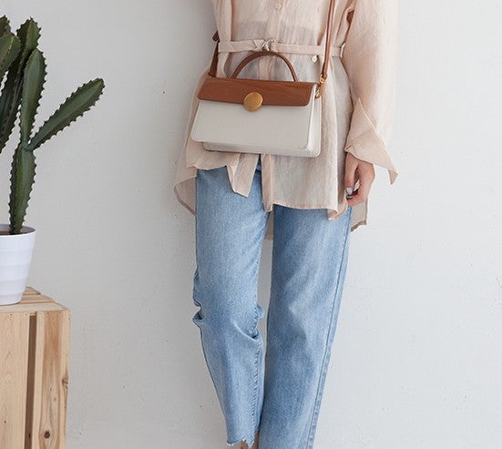 Stylish Lovely Leather Crossbody Bag Womens