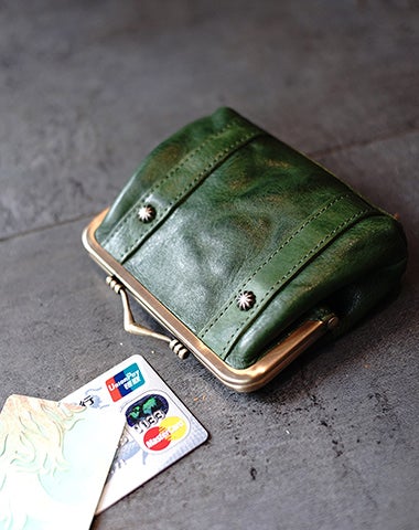 Vintage Women Tan Leather Billfold Wallet Frame Clasp Coin Wallet Change Wallet For Women