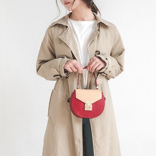 Red Circle Clutch Round Leather Purse
