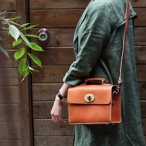 Stylish Square Satchel Vintage Brown Pack Everyday Supplies