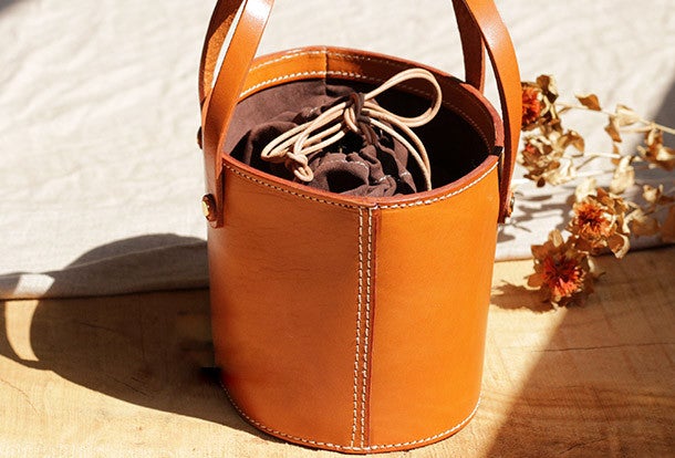 Large Capacity Style Leather Bucket Bag for Women