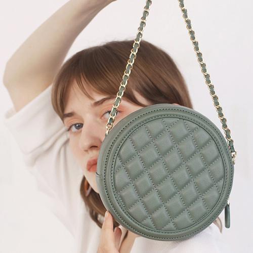 White Round Quilted Circle Crossbody Bags