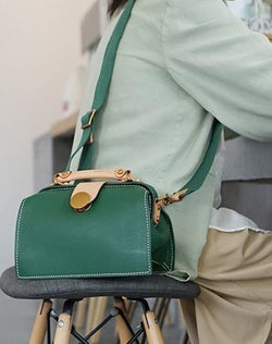 Vintage Womens Green Leather Doctor Handbags Shoulder Purses Doctor Purse for Women