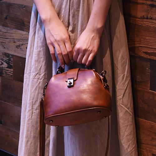 Red Small Womens Vintage Leather Doctor Handbag Small Brown Doctor Purse Shoulder Bag for Ladies